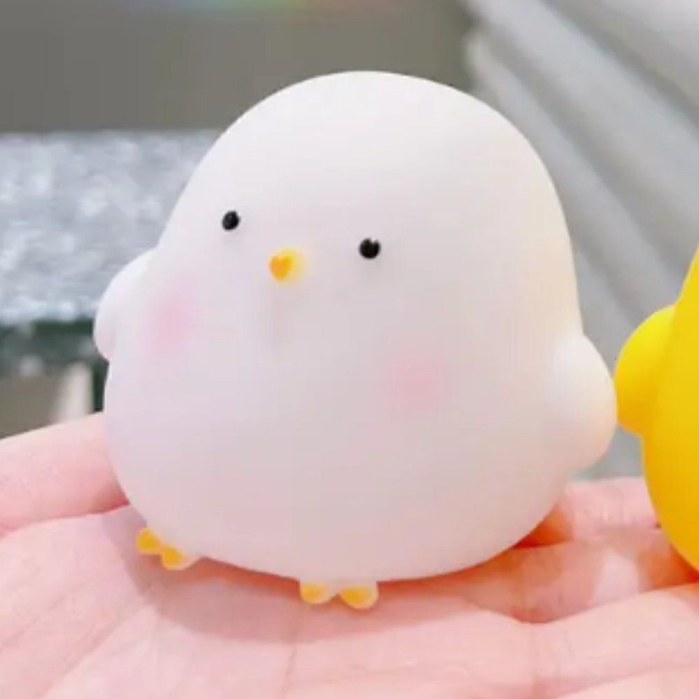 NEW Cute White Chick Duck Night Light! So Adorable Soft White Light